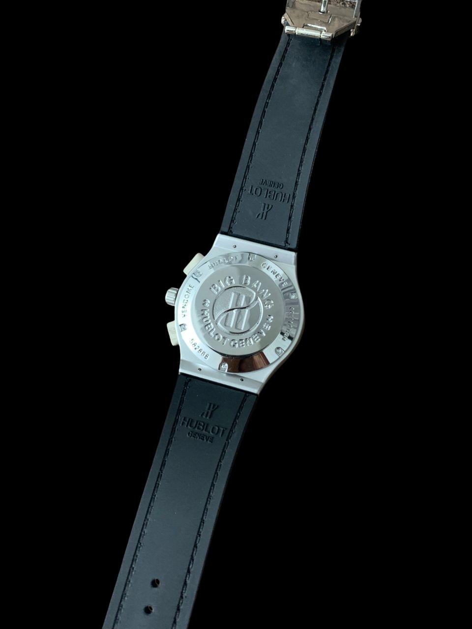 ⌚ الدقّة الملكية – أفخم ساعة فاخرة كرونوغراف على الإطلاق              Royal Precision – The Ultimate Chronograph luxurious Timepiece” 👑